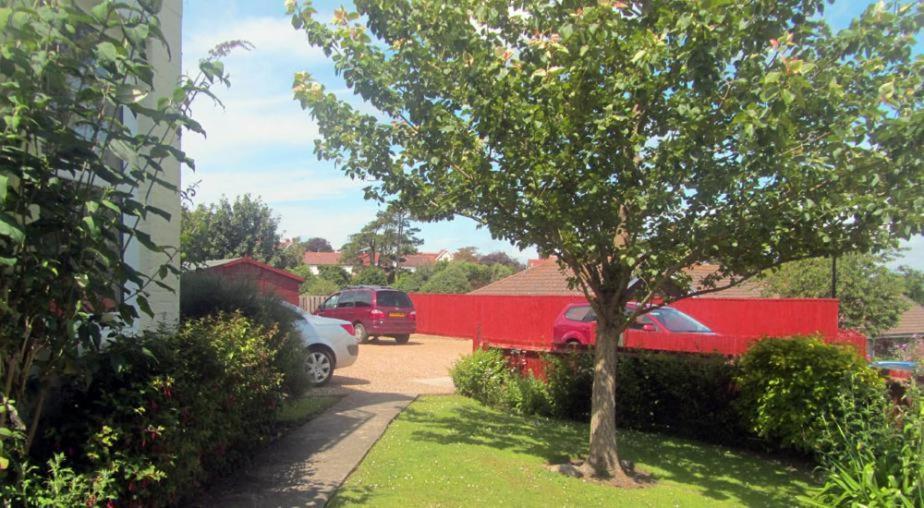 Totland Youth Hostel Exterior photo